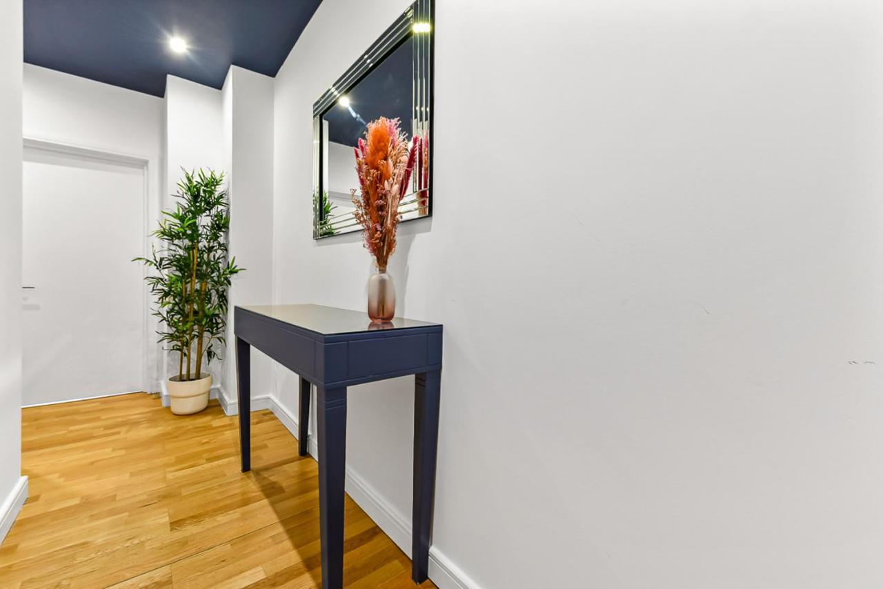 Spacious Contemporary 2 Bed Flat, Central Londen Buitenkant foto