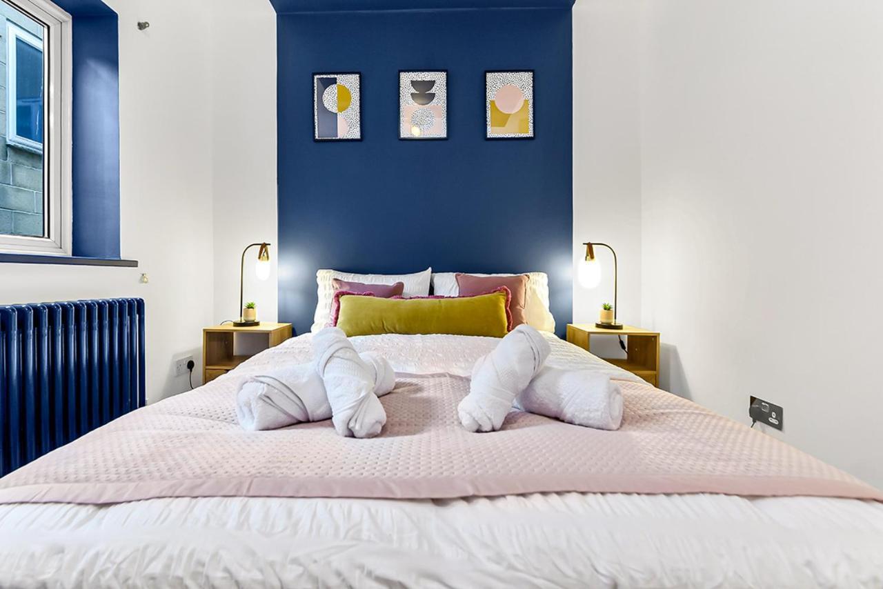 Spacious Contemporary 2 Bed Flat, Central Londen Buitenkant foto