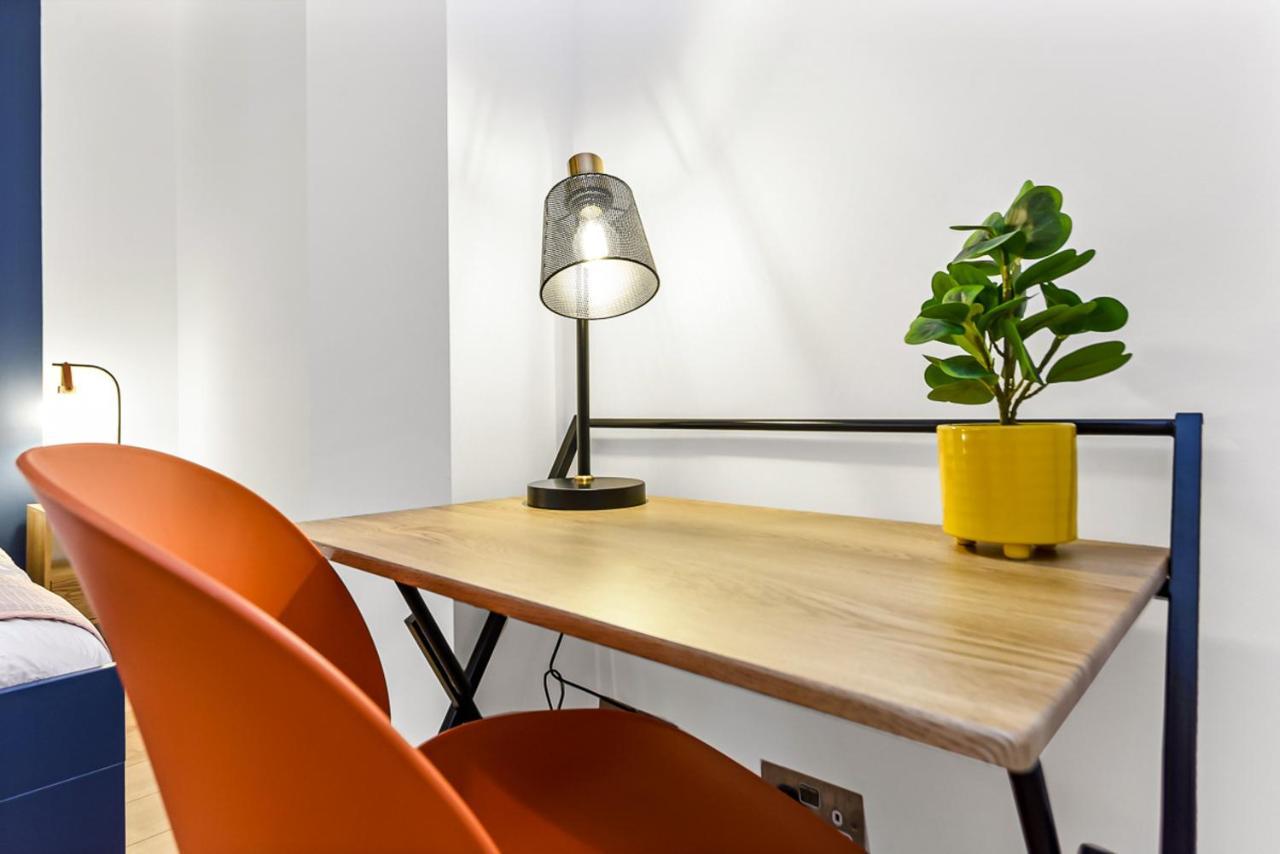 Spacious Contemporary 2 Bed Flat, Central Londen Buitenkant foto