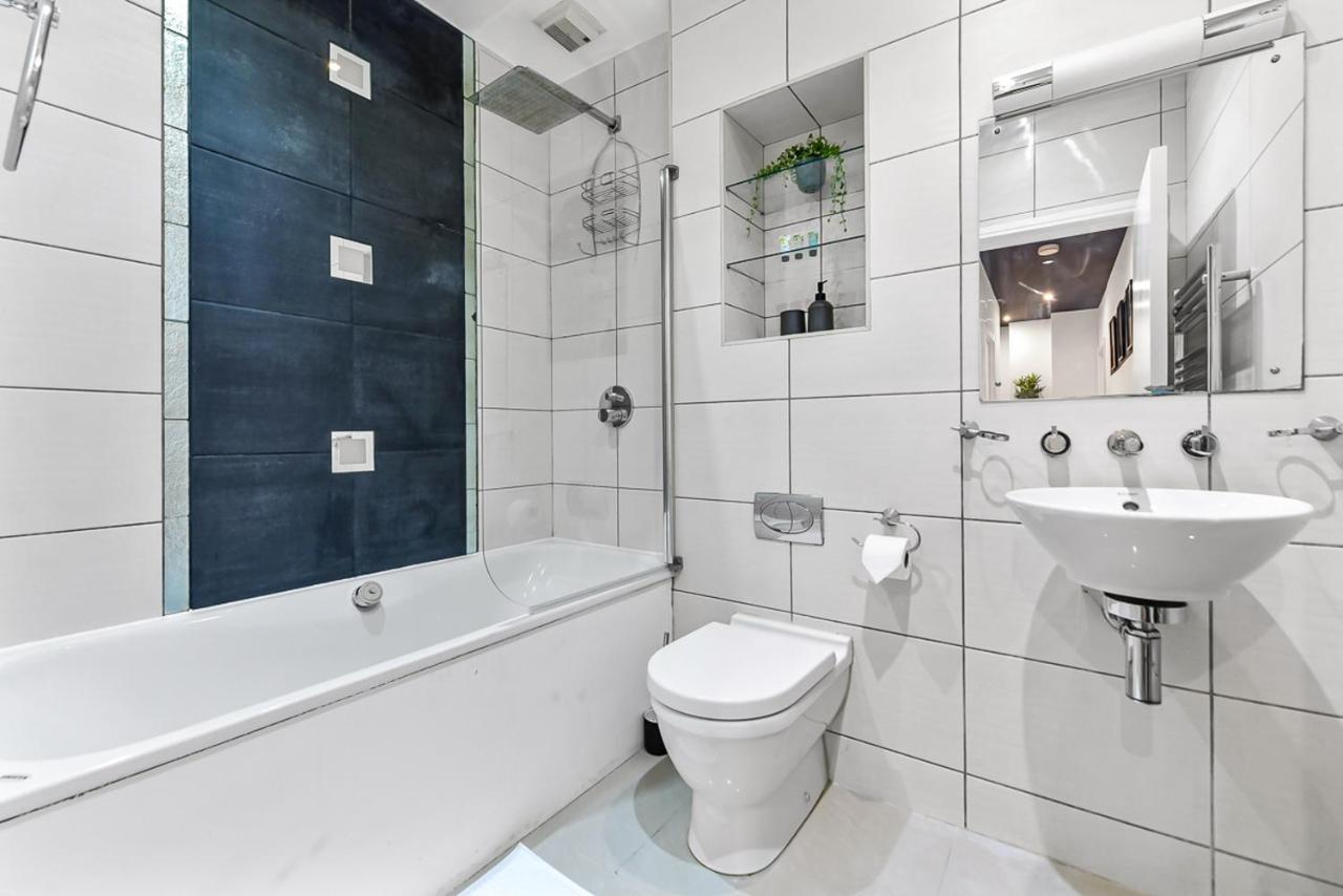 Spacious Contemporary 2 Bed Flat, Central Londen Buitenkant foto